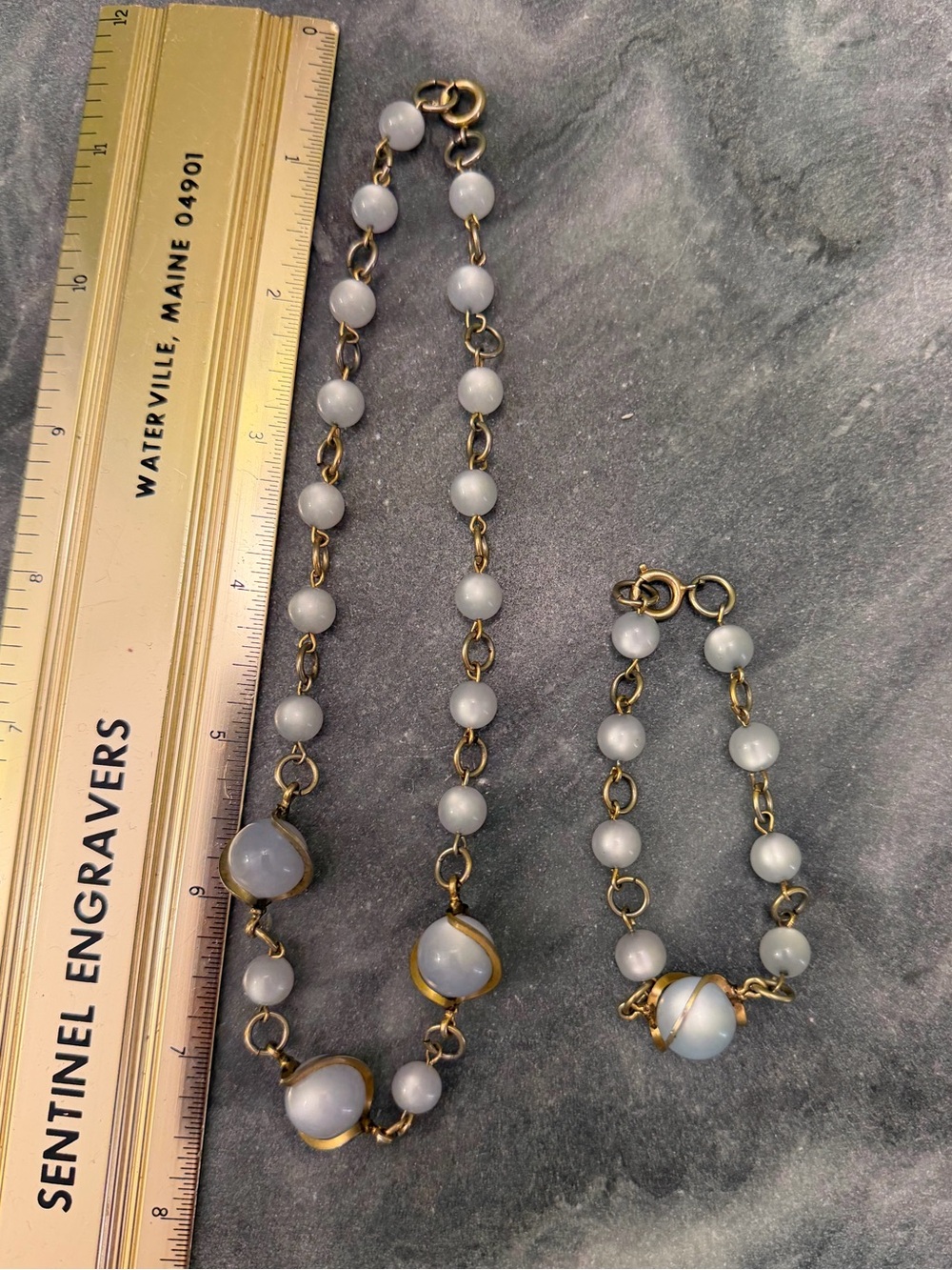 Vintage Gold Moonstone Moonglow Lucite Beaded Necklace Bracelet Set - Picture 4 of 8